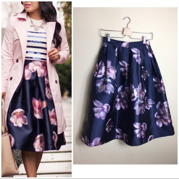 ANGL Floral Skirt Size S - Picture 3 of 7